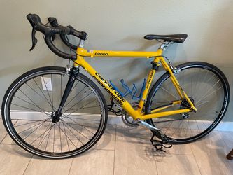 Cannondale R2000 Road Bike Yellow