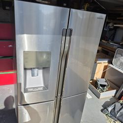 Samsung French 4 Door Refrigerator 