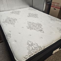 Sit N' Sleep Queen Mattress, Box Spring &Frame