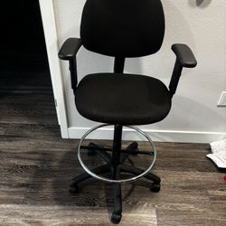 Adjustable office chair 