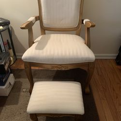 Chair With Foot Stool