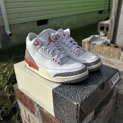 Jordan 3 “Georgia Peach”