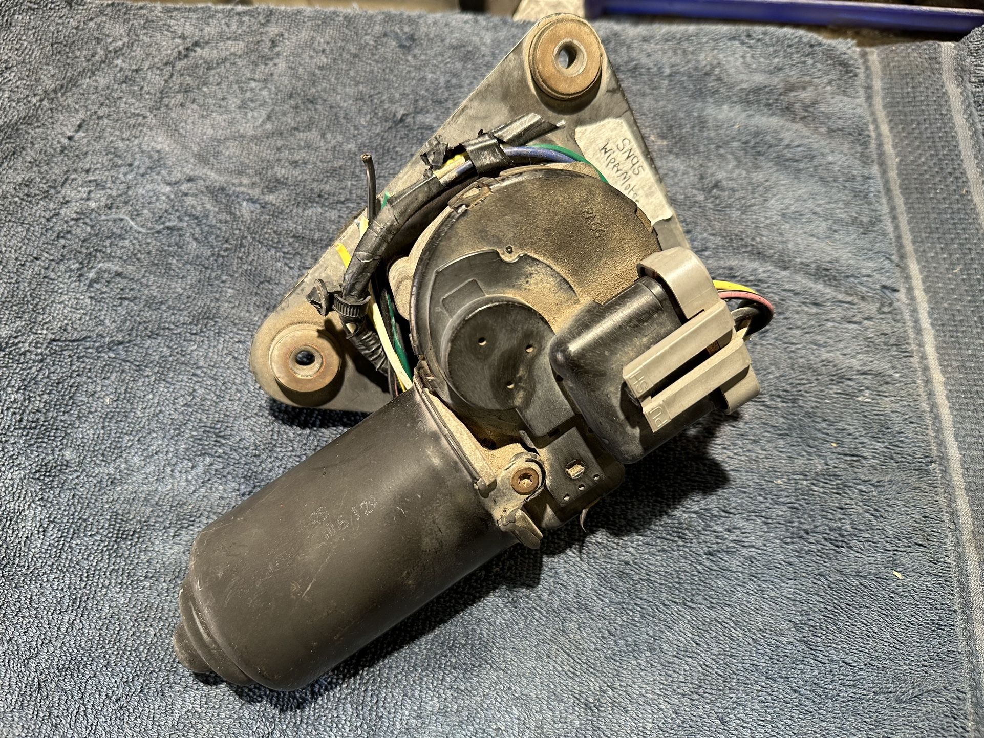 94-98 Mustang Windshield Wiper Motor