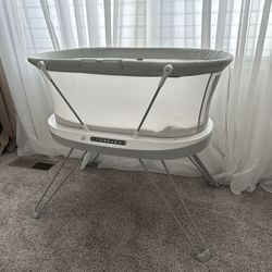 Bassinet 