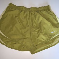 Nike Dri-Fit Athletic Shorts Size L