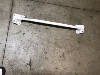 Nissan 350z Strut bar