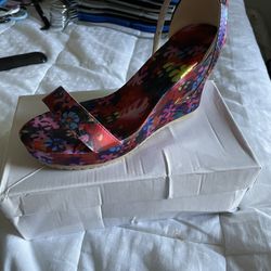 Size 8.5 Wedges 