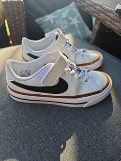 Nike Court Legacy
Little Kids' Shoes us 13C