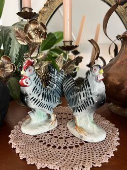 Vintage Hand Painted  Ceramic  Rooster Figurine Set Japan Made 