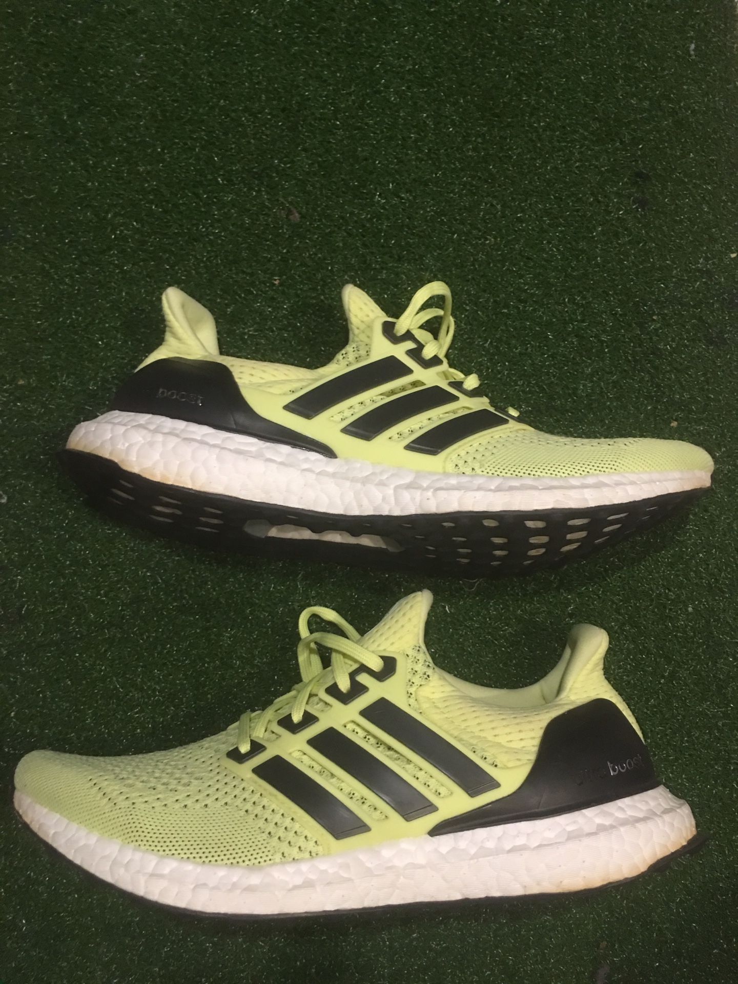 Adidas Ultra Boost Size 10 Women Men Solar Green