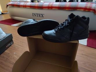 Reebok size 10