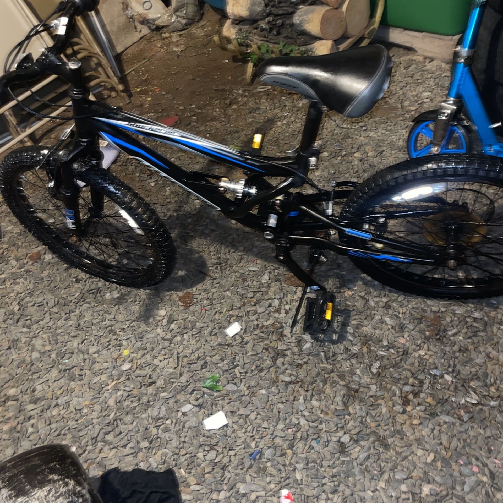 Mountain Bike Medium Size Works Good Blue And Black