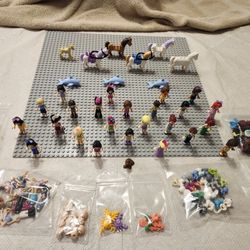 LEGO FRIENDS MINI / MINIFIGURES, ANIMALS AND TONS OF PARTS AND PIECES