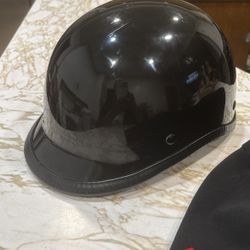 Classic Half Black Harley Davidson Helmet/ Bag