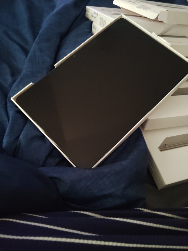 Samsung Galaxy A9+ Tablet