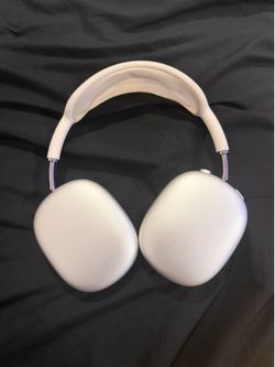 AirPod Maxes