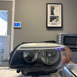 BMW 1 SERIES 128i 135i OEM LEFT DRIVER HALOGEN HEADLIGHT 2011/2012/2013