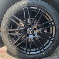 22 Inch Black Satin MERCEDES BENZ G-WAGON 550 Wheels Wuth TOYO Tires