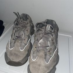 Yeezy 500s Ash Gray