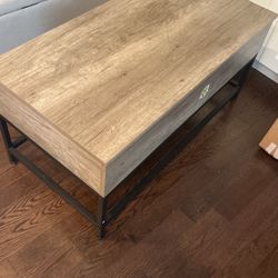 Coffee Table With Lift Top And Storage 