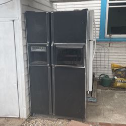 Kenmore Refrigerator Side-By-Side With Secret Door