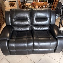 Black Leather Couch 