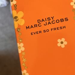 Daisy Marc Jacobs Perfume 