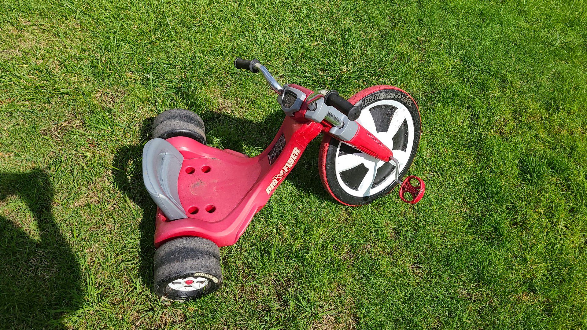 Big flyer toddler tricycle
