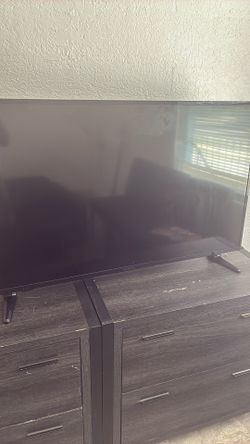 Insignia 50-inch Class