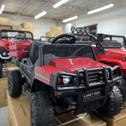 ‼️🎄LIMITED STOCK SALE🎄‼️ 12V Kids Ride on Car Farm Truck with Parental/Self Control