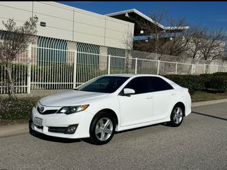 2014 Toyota Camry SE