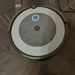 I Robot Roomba i3 