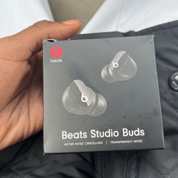 Beats Studio  Buds
