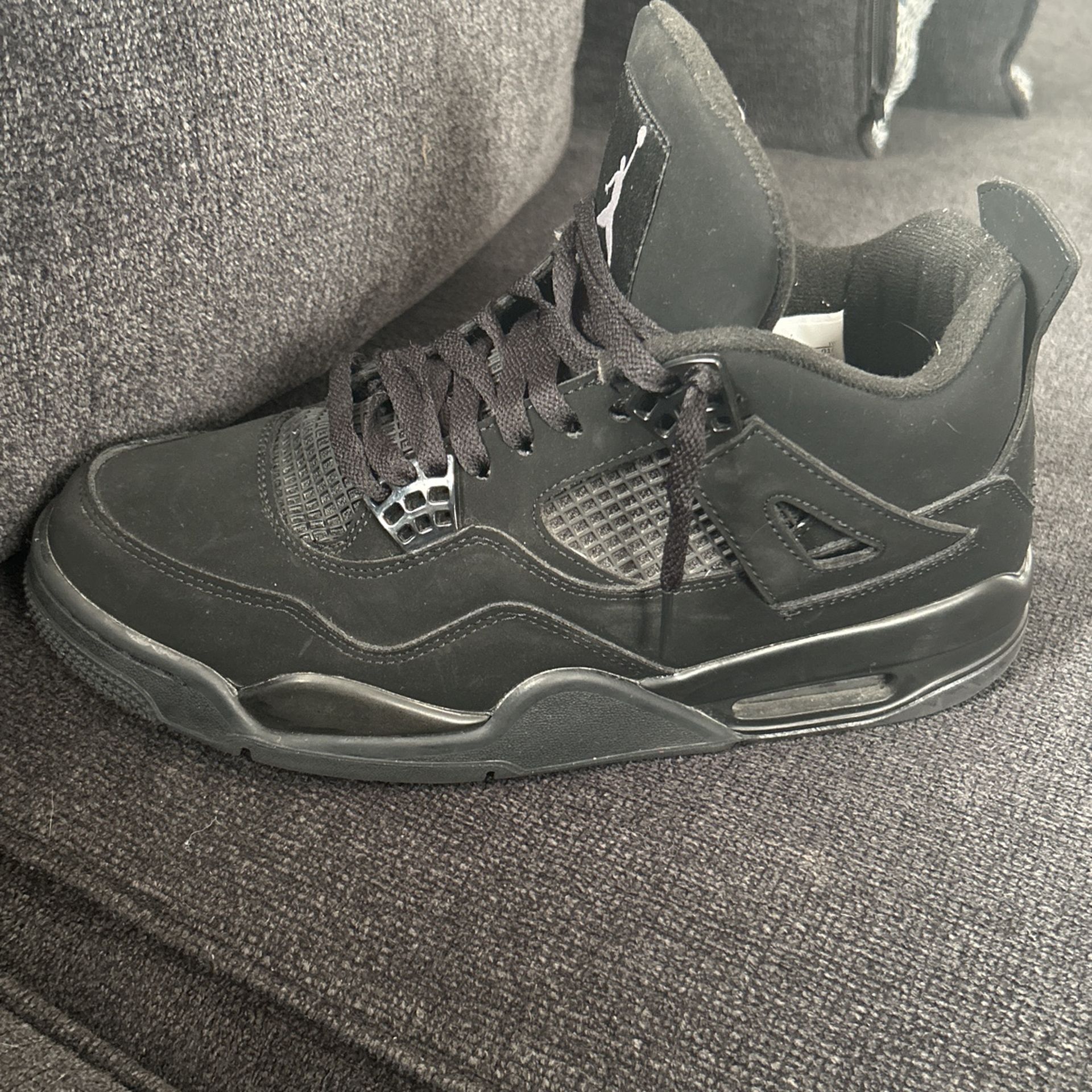 Black Cat 4s