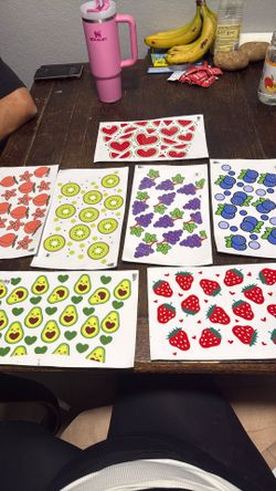 $4 Each Cada Una
