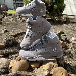 Jordan Retro 5 Wolf Greys size 8.5M 10W