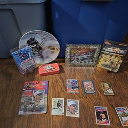 Dale Earnhardt Nascar's collection set plate 3 medium size car's 7 cards o'clock that you can put on a the wall knife  and tin box that comes with two