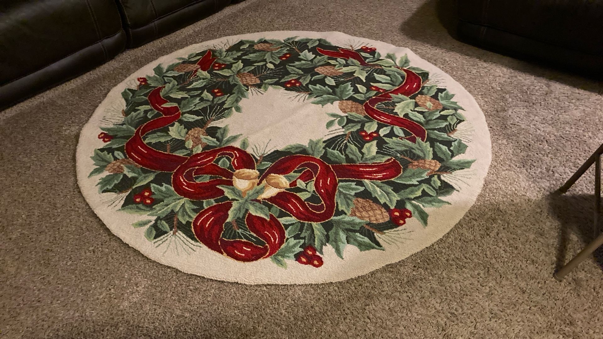 Big Circle Holiday Rug