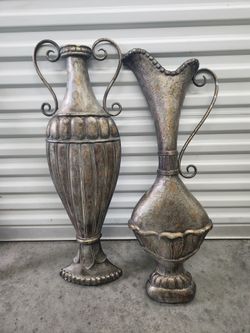 Vintage Style Pitcher & Vase Wall Hanging Plastic Decor