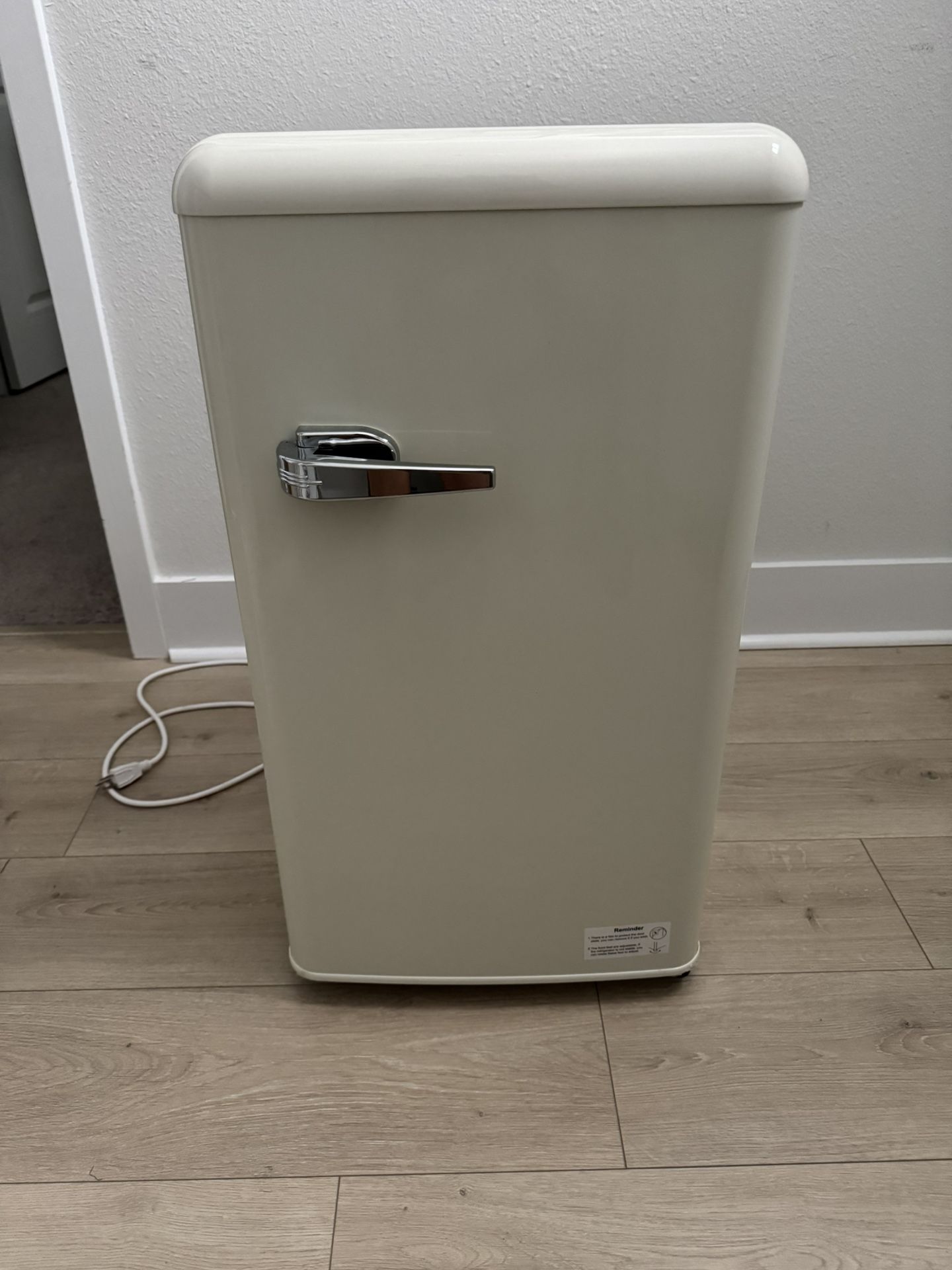  Refrigerator With Freezer  Mini 2.7 Cu. Ft Retro