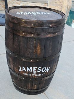 Jameson oak barrel