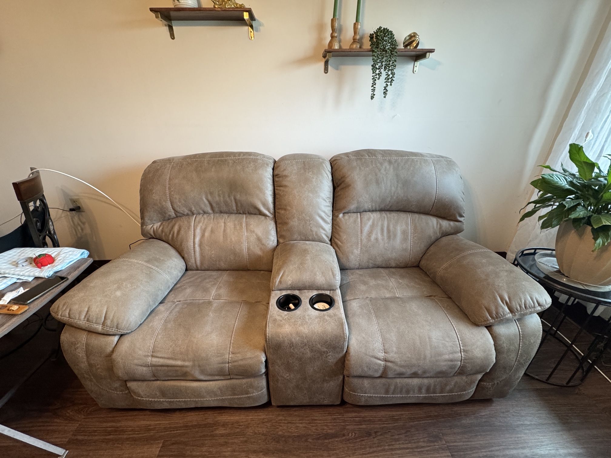 Reclining Sofa (Ashley Furniture)