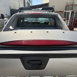 CADILLAC EXT 3RD BRAKE LIGHT AND HOUSING 