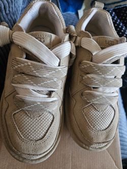 UGG SIZE 4 $50 good condition