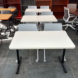 Task Table / Small Desk