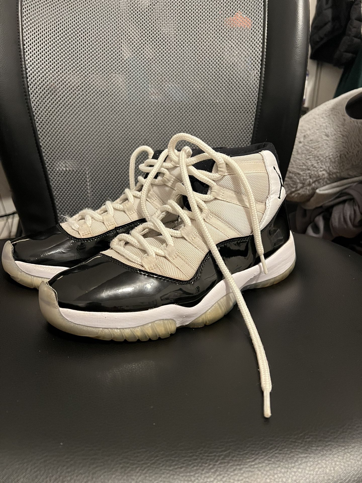 Concord 11s Size 9 No Box Authentic