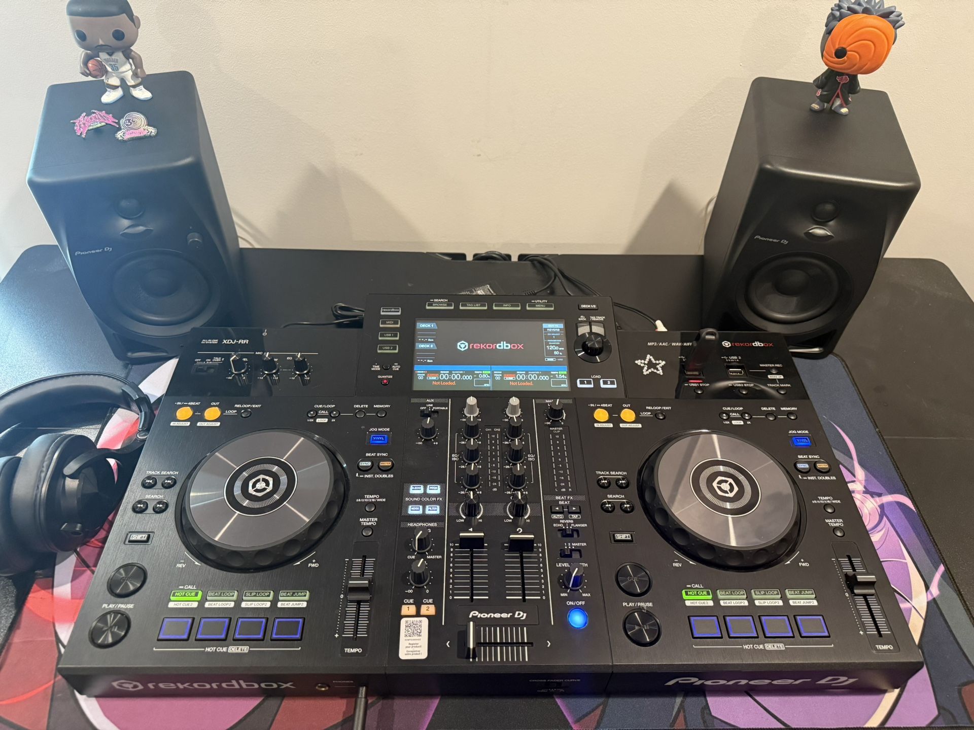 Pioneer XDJ-RR w/ Pioneer Speakers (Open Box)