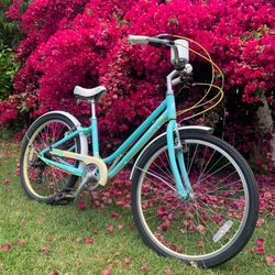 Girls bike