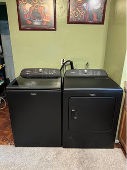 Set lavadora y secadora Whirlpool