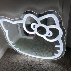 Hello Kitty♥️🎀 Vanity Impressions LED Mirror 